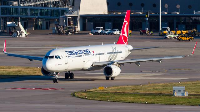 TC-JTN:Airbus A321:Turkish Airlines
